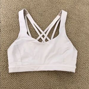 White lululemon sports bra!!